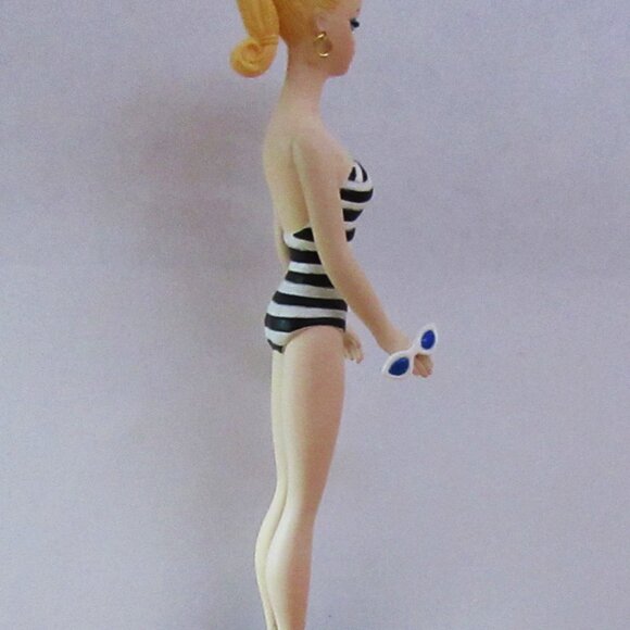 Vintage Barbie Debut 1959 Hallmark Keepsake Ornament (1994 First in Series) -box - Picture 12 of 13